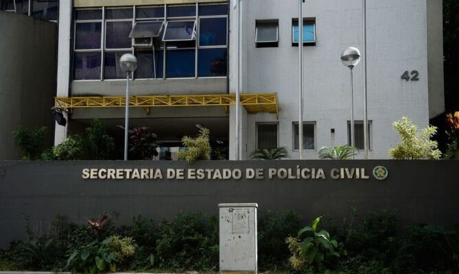 Quadrilha que vendia bebidas para adolescentes em bailes clandestinos é presa