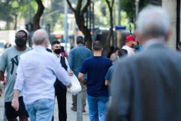 Alta do emprego no Centro-Oeste e Sudeste puxa queda da desocupação