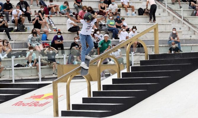 Rayssa Leal conquista Mundial de Skate Street