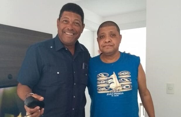 Após irmão morrer com Covid-19, pastor Valdemiro diz que se vacinará