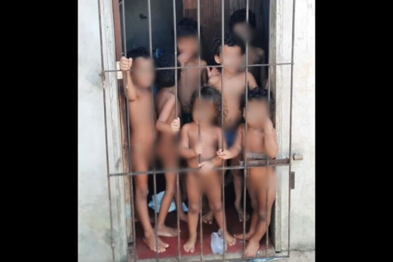 Crueldade: 7 crianças são encontradas com fome, presas e abandonadas