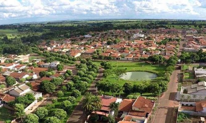pai atropela filha