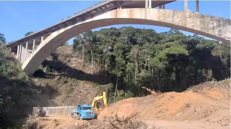 Dnit faz alerta sobre obras na Ponte do Ribeirão Prainha, na BR-381