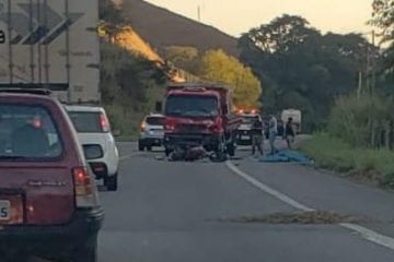 Motociclista morre em colisão frontal com caminhão na BR-381