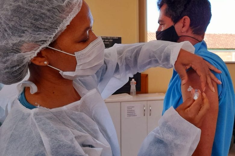 São Gonçalo do Rio Abaixo já vacinou quase 50% da população contra a Covid