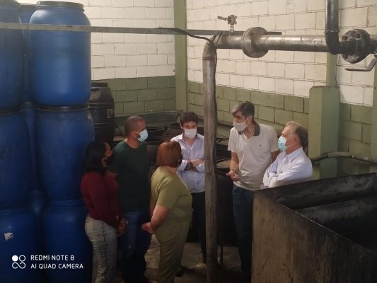 Secretarias realizam visita técnica para avaliar equipamento de tratamento do lixo em São Gonçalo