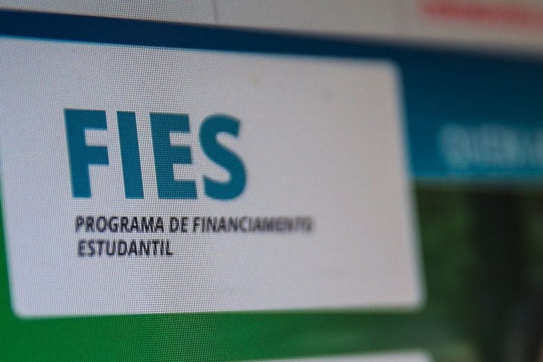 FNDE prorroga prazo para renovação de contratos do Fies