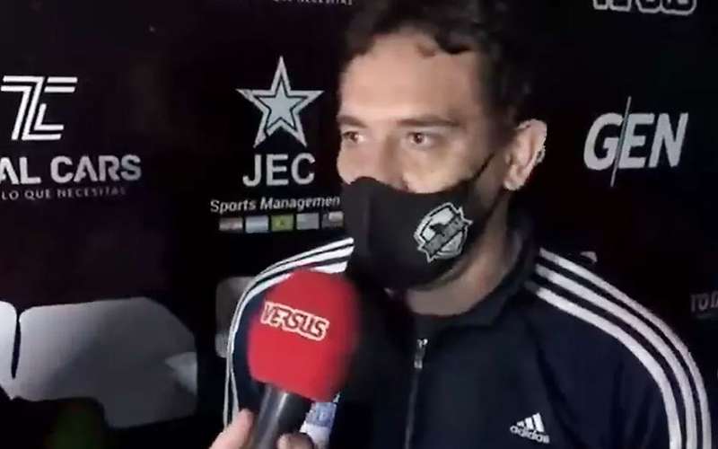Ex-zagueiro Gamarra treina para estrear no MMA: ‘Quero entrar nessa jaula’ Ex-zagueiro Gamarra treina para estrear no MMA: ‘Quero entrar nessa jaula’
