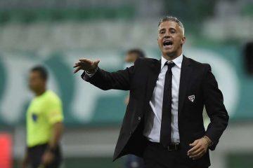 São Paulo: Crespo valoriza campanha na Libertadores e fala em reconstrução