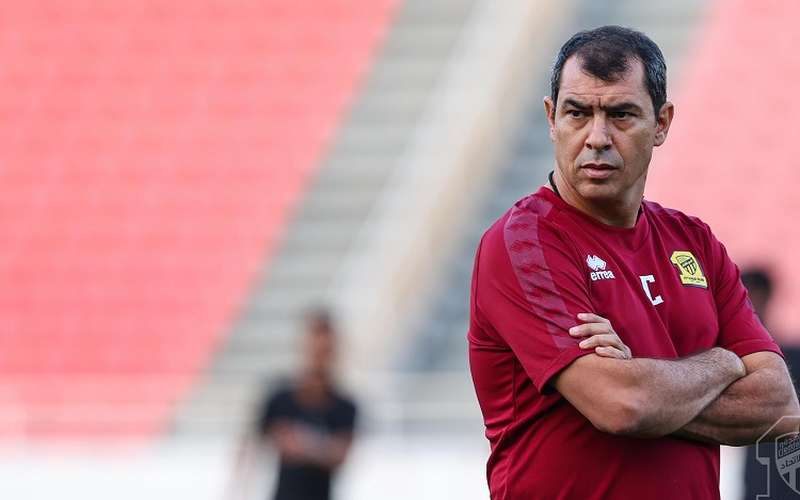Após derrota em final, Carille é demitido de clube da Arábia Saudita Após derrota em final, Carille é demitido de clube da Arábia Saudita