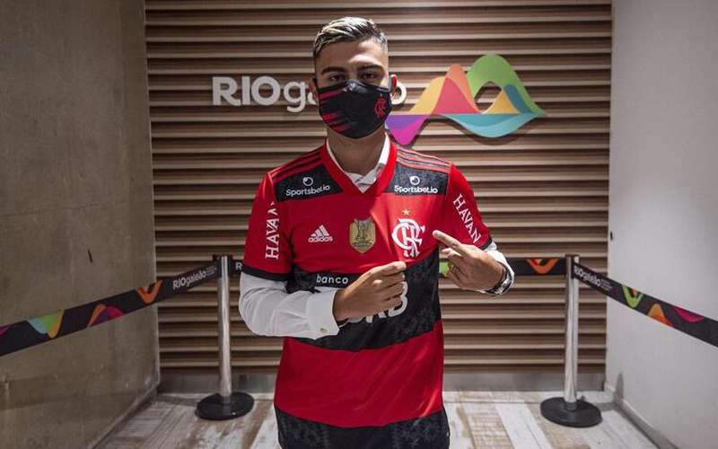 Andreas Pereira aparece no BID e poderá estrear pelo Flamengo