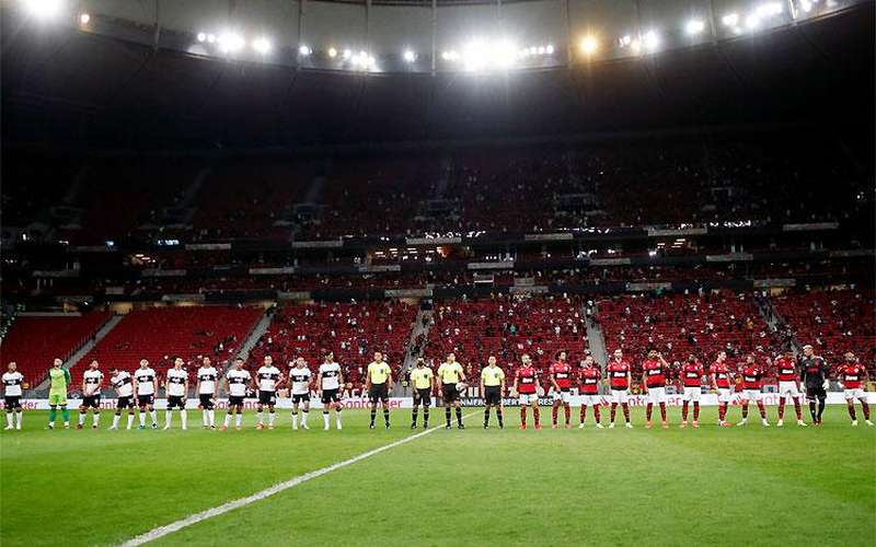 Dirigentes de clubes se movimentam para retorno do público aos estádios