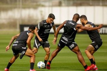 Fagner, Adson e Renato Augusto são desfalques no treinamento do Corinthians