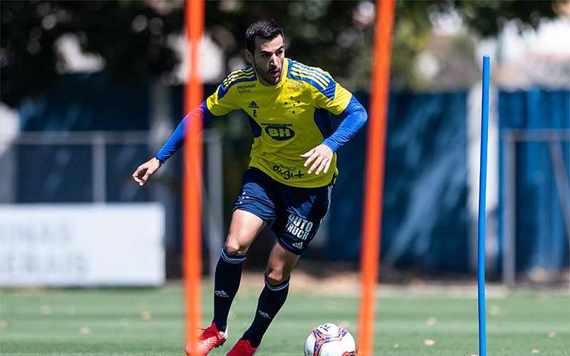 Cáceres faz treino físico e fica perto de voltar a jogar pelo Cruzeiro Cáceres faz treino físico e fica perto de voltar a jogar pelo Cruzeiro