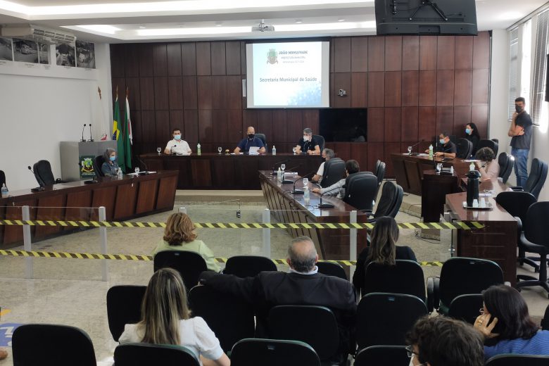 Vereadores de Monlevade se reúnem com Secretária Municipal de Saúde para esclarecimentos sobre o setor