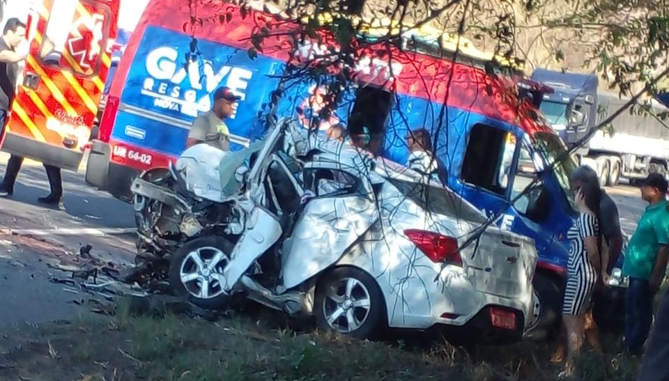 Acidente grave deixa quatro mortos na BR-381, em Nova Era