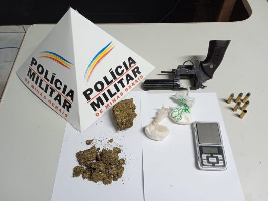 policia-apreende-revolver-maconha-e-cocaina-no-joao-xxiii
