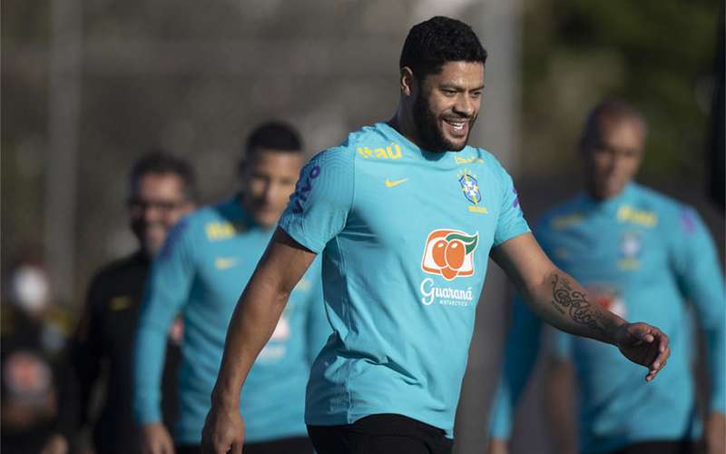 Hulk planeja ganhar mais dois títulos no ano e elogia estrutura do Atlético