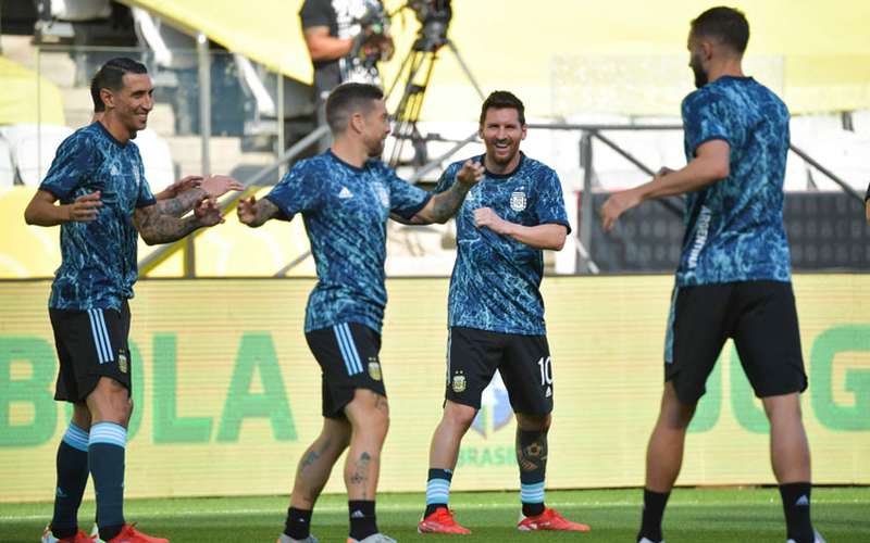 Jogadores proibidos pela Anvisa de irem a Itaquera vão jogar pela Argentina