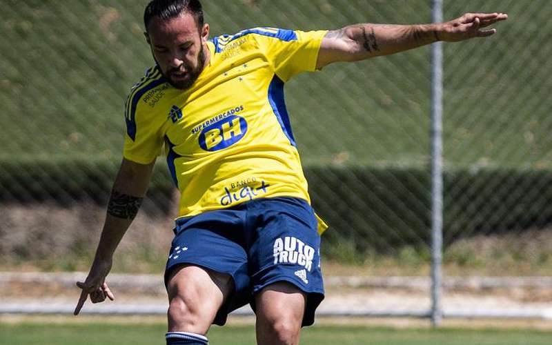 ‘Se igualamos na vontade, a qualidade sobressai’, diz Giovanni, do Cruzeiro