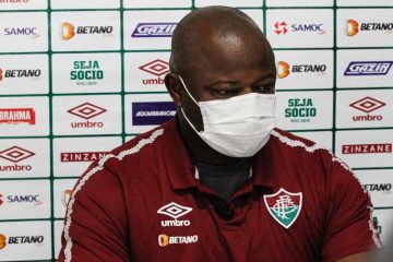 Após vitória, Marcão faz cobrança no Fluminense para sequência na Série A