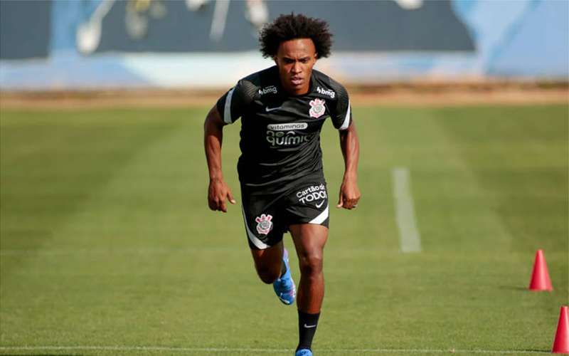 Anvisa diz que Willian não pode jogar e manda buscar jogador do Corinthians