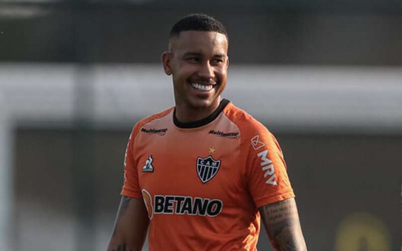 Jair aprova dupla com Allan no Atlético para que estrelas do ataque brilhem