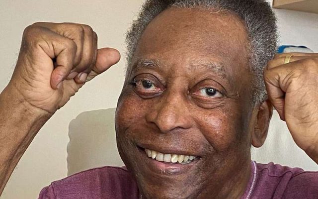 Pelé apresenta 'melhora progressiva' e 'sem novas intercorrências', diz boletim