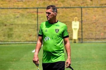 América enfrenta Flamengo e busca vitória para se afastar do Z4 da Série A
