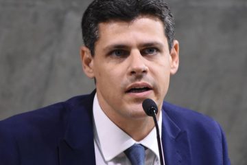 IOF não financiará Auxílio Brasil em 2022, diz secretário