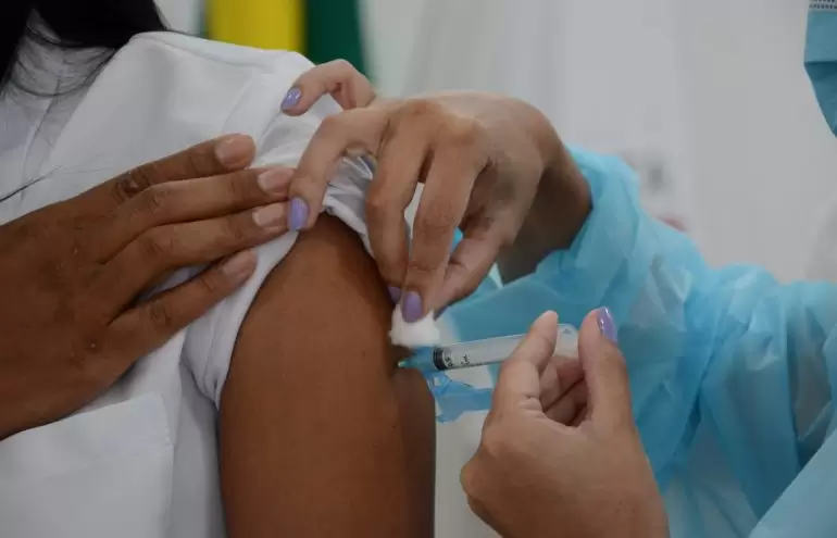 João Monlevade: aplicação das quatro doses da vacina continua hoje
