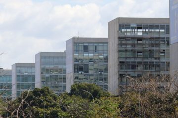 Servidores aposentados têm até sexta para fazer prova de vida