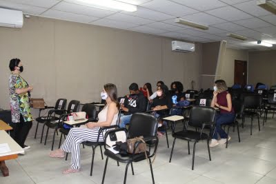 Rede Cidadã em parceria com o Creas promove capacitação para jovens em Monlevade
