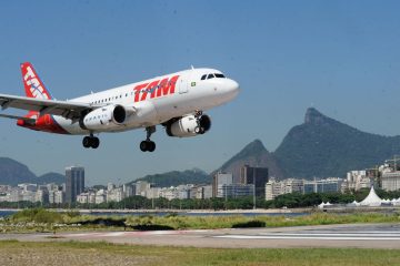Governo anuncia quarentena de cinco dias para viajantes não vacinados