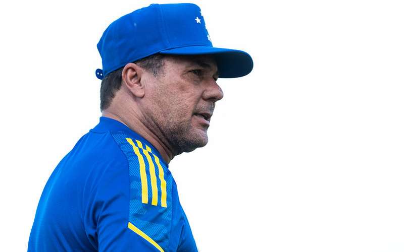 Cruzeiro: Luxemburgo explica sobrenome marxista e infância difícil
