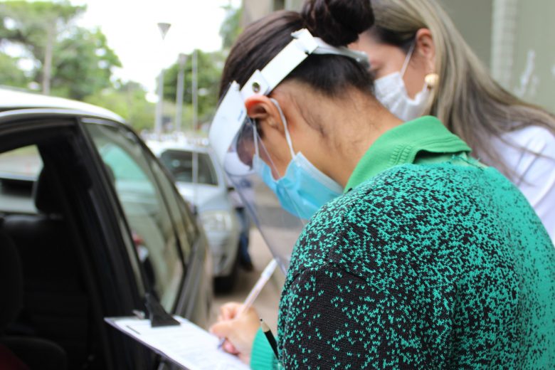 Vacinação de adultos que se cadastraram para a primeira dose é retomada em Monlevade