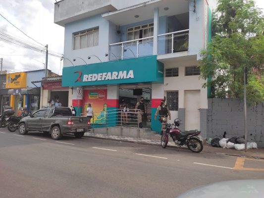 drogaria-e-assaltada-no-caminho-novo-em-itabira