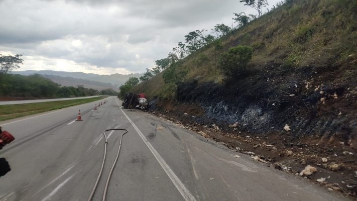 Acidente na BR-262