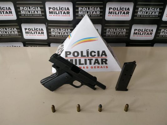 Homem guarda arma carregada dentro de casa e é preso pela PM em Monlevade