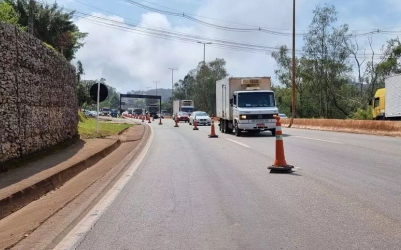 Anel Rodoviário: construção de área de escape fecha via parcialmente