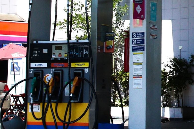 Preços de gasolina e diesel aumentam hoje nas refinarias