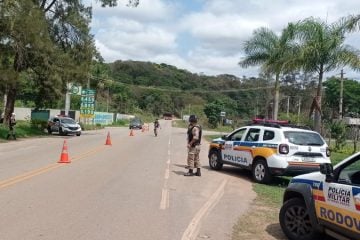 Acidentes nas estradas de Minas deixam 19 mortos durante o feriadão