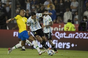 Clássico entre Brasil e Argentina expõe atual mediocridade do futebol de seleções