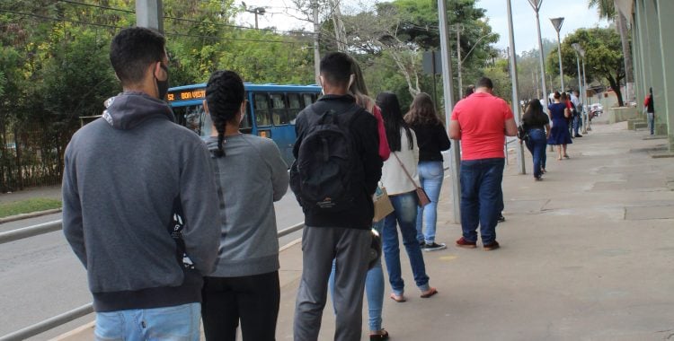 Imunização contra a Covid continua hoje em Monlevade; confira os locais