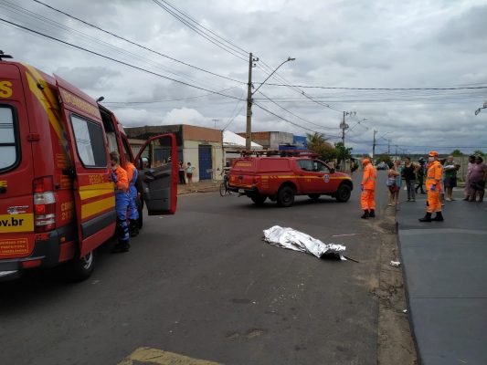 Idoso morre após ser atropelado por moto