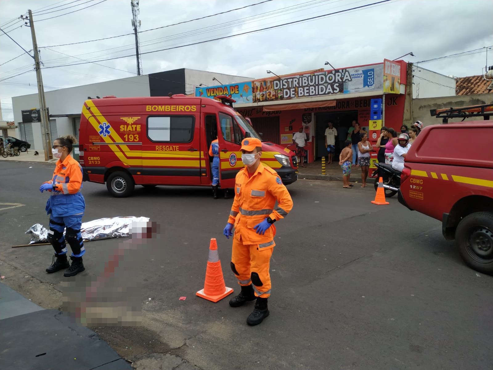 Idoso morre após ser atropelado por moto