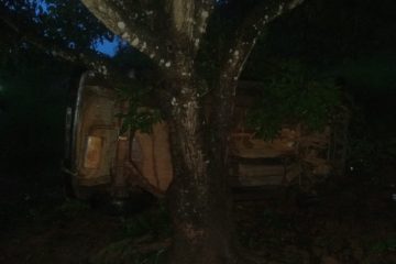 Motorista é socorrido em estado grave após acidente na MG-129