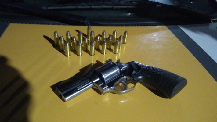 gtr-apreende-revolver-durante-operacao-na-estrada-de-nova-era