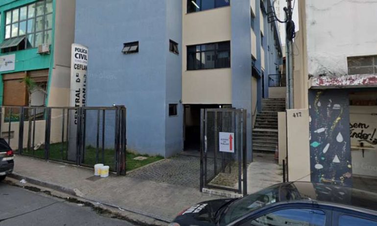 Após se recusar a levar quatro passageiras, motorista de aplicativo é agredida