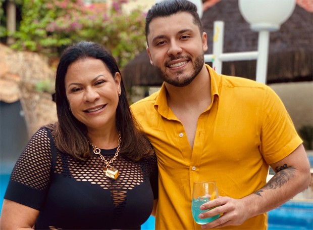 Murilo Huff e mãe de Marília Mendonça vão compartilhar guarda de Léo
